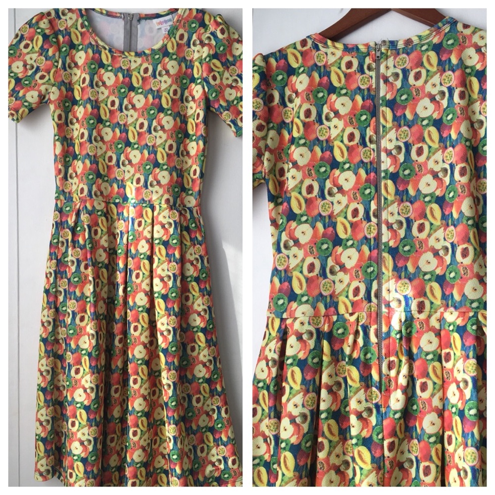 Lularoe Amelia dress fruit print 🥝🍑🍎
